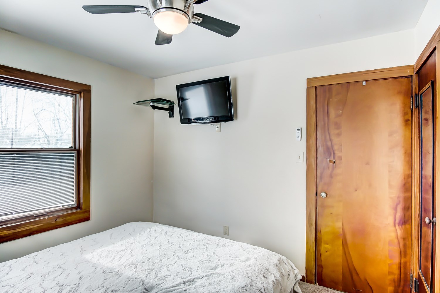 7008 Hosler Road Leo, IN 46765 - Photo 14 of 24