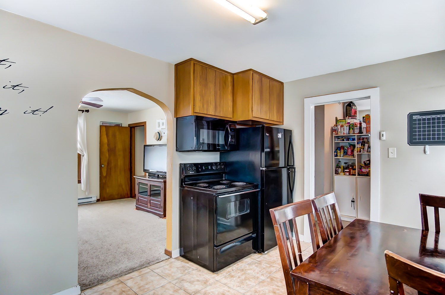 7008 Hosler Road Leo, IN 46765 - Photo 6 of 24