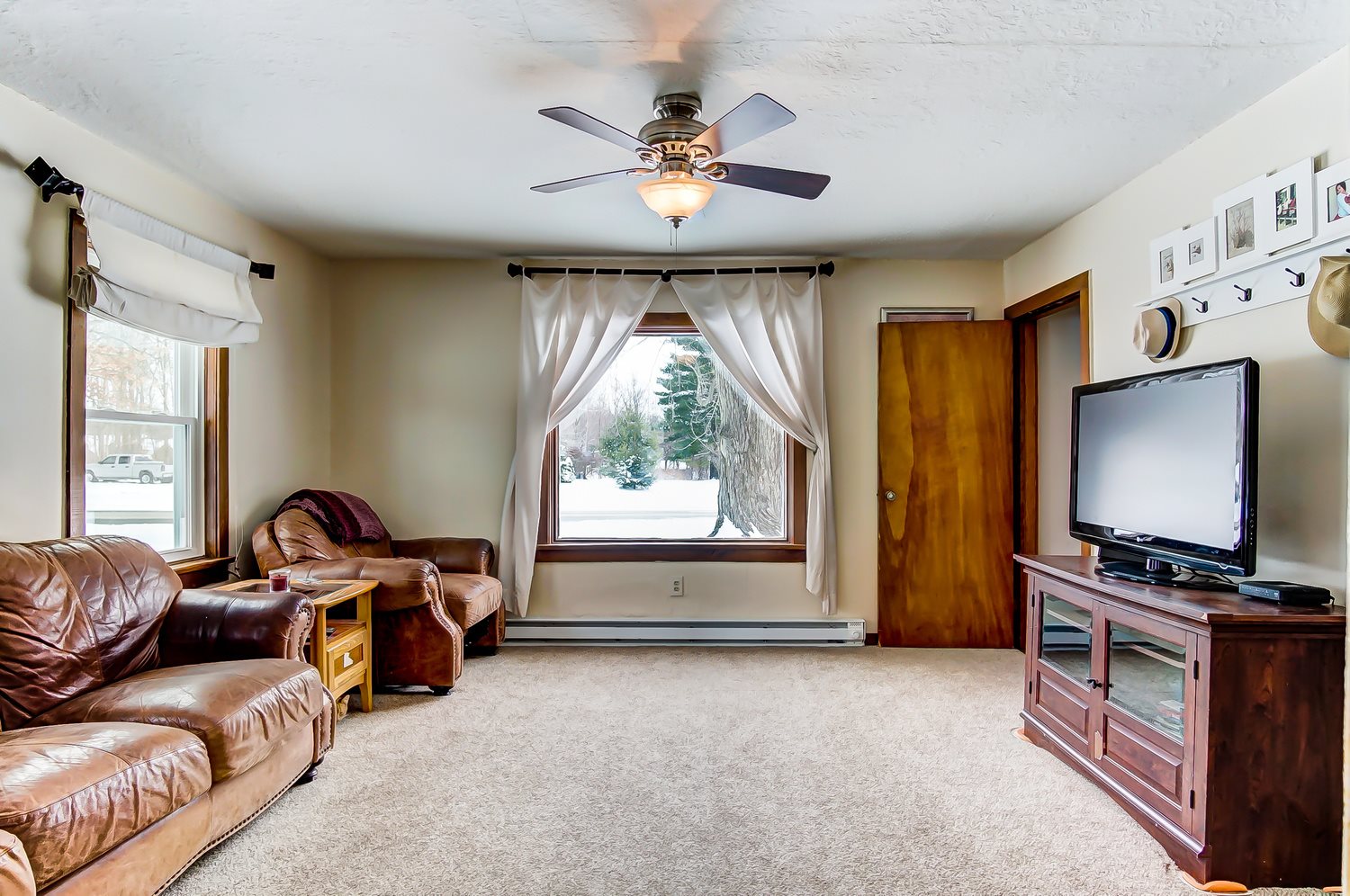 7008 Hosler Road Leo, IN 46765 - Photo 9 of 24