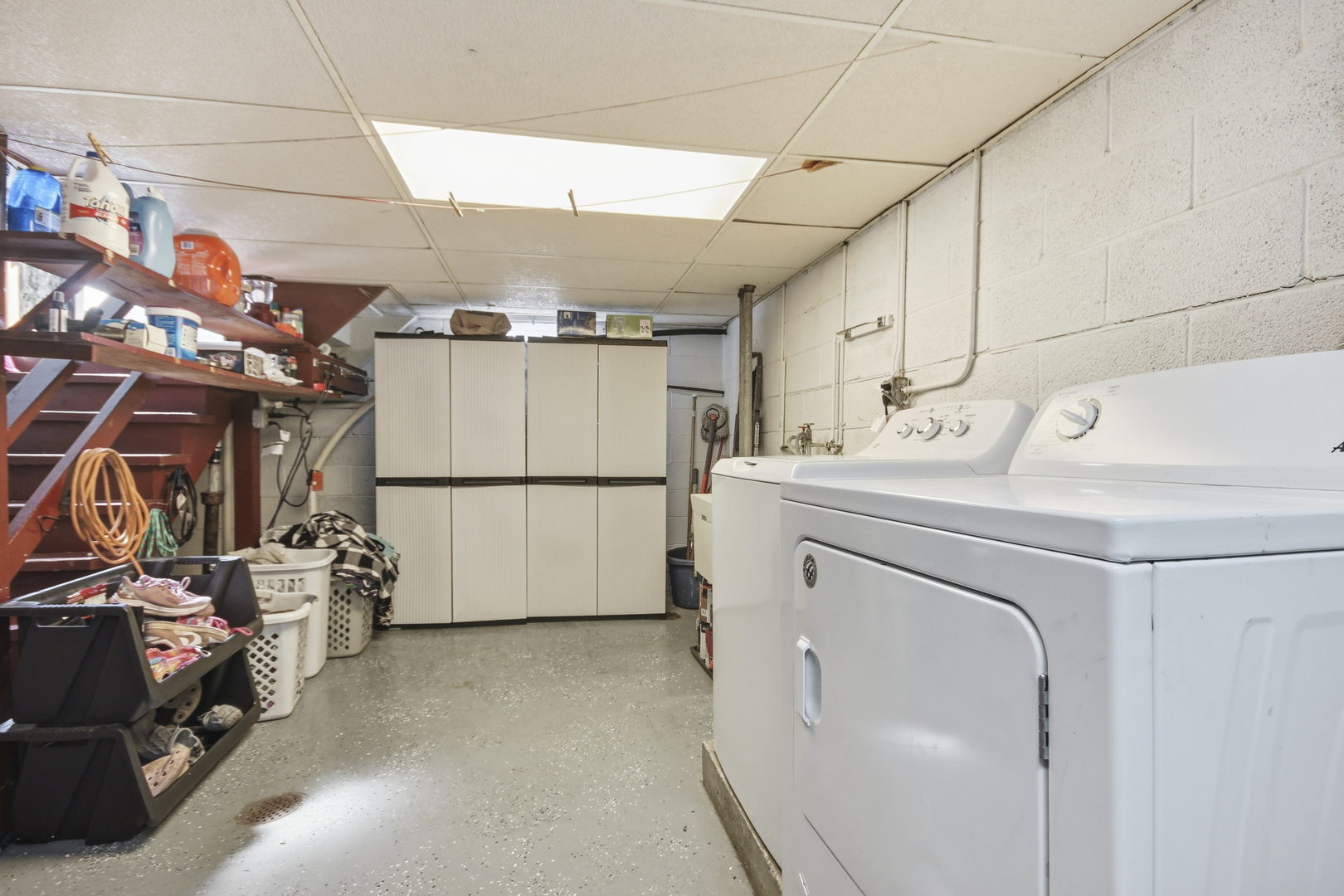 18655 Sherman Street Lansing, IL 60438 - Photo 18 of 21 a utility room with dryer and washer