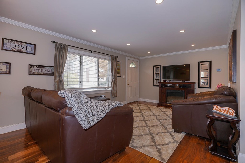 16 Rahway Road Burlington, MA 01803 - Photo 10 of 22 Gallery Image 10