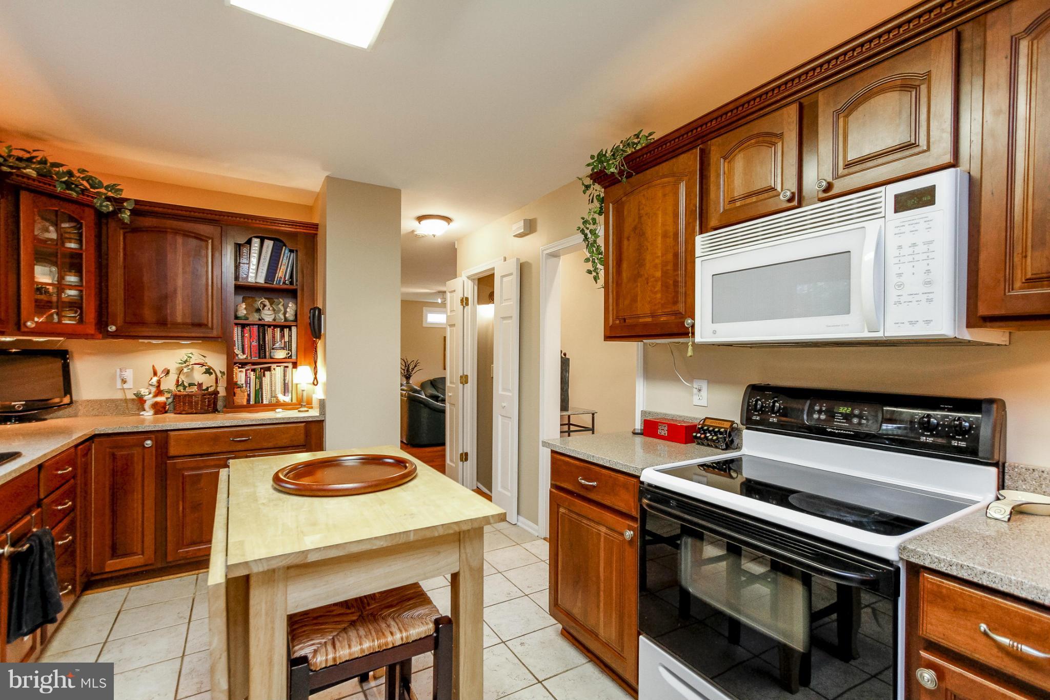 6054 Beverleys Mill Road Broad Run, VA 20137 - Photo 11 of 30 Kitchen