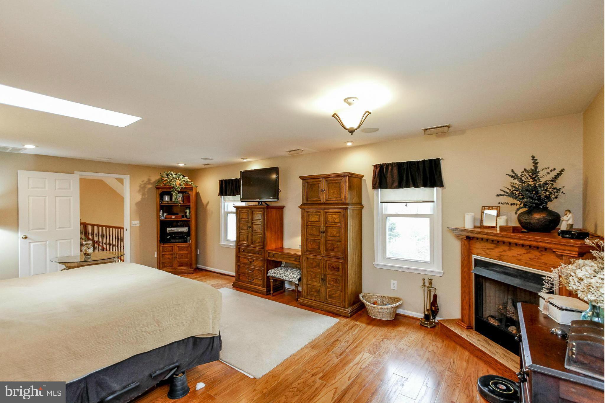 6054 Beverleys Mill Road Broad Run, VA 20137 - Photo 13 of 30 Bath (Master)