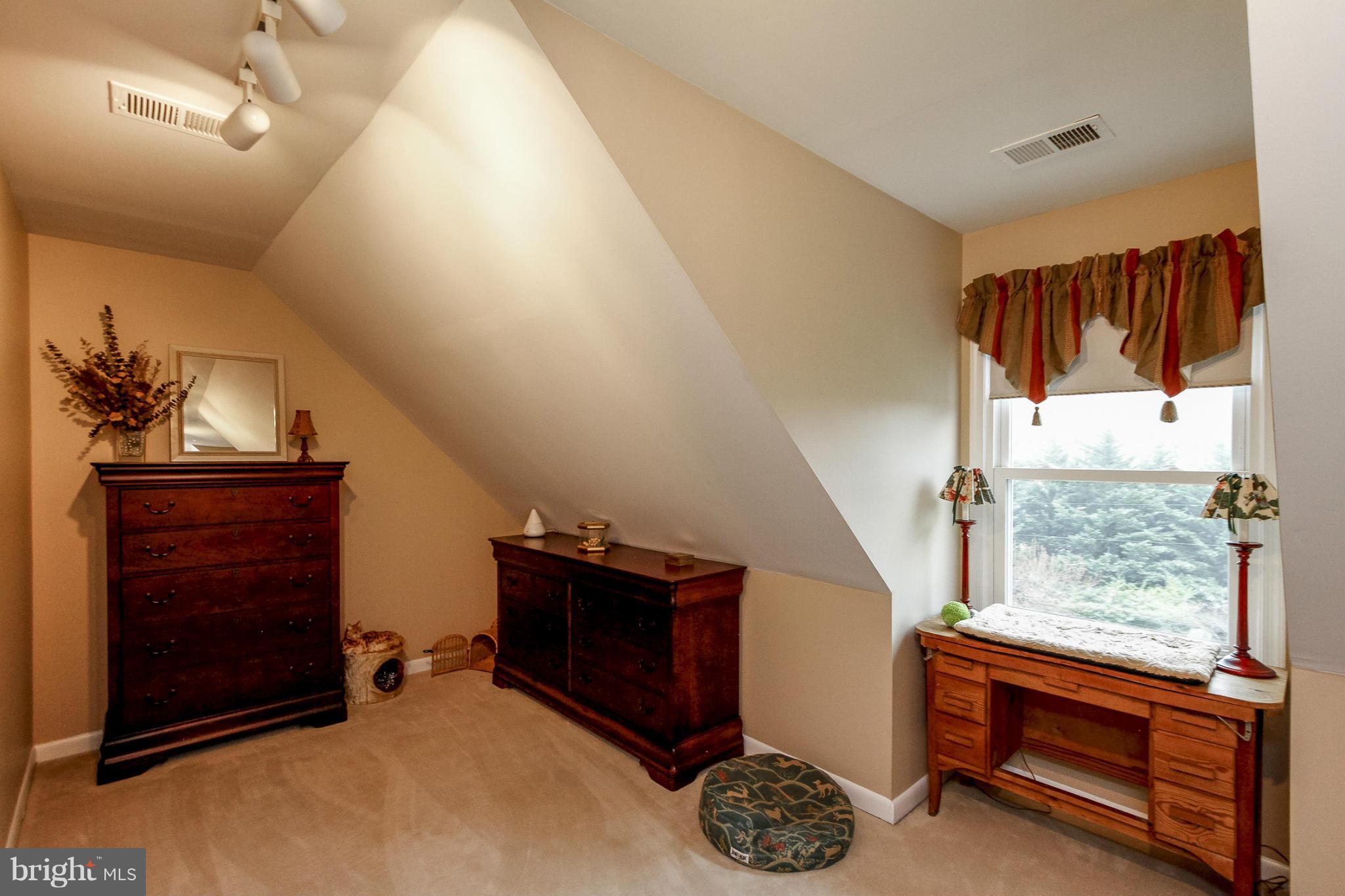 6054 Beverleys Mill Road Broad Run, VA 20137 - Photo 18 of 30 Interior (General)