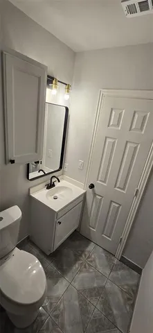 $300,000 | 405 Southwest 6th Street, Grand Prairie, TX 75051