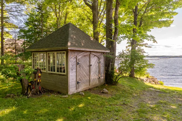 $1,150,000 | 58 Pressey Lane, Trenton, ME 04605