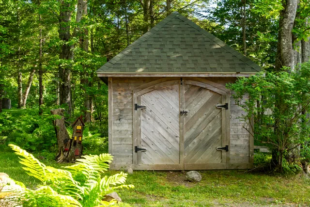 $1,150,000 | 58 Pressey Lane, Trenton, ME 04605