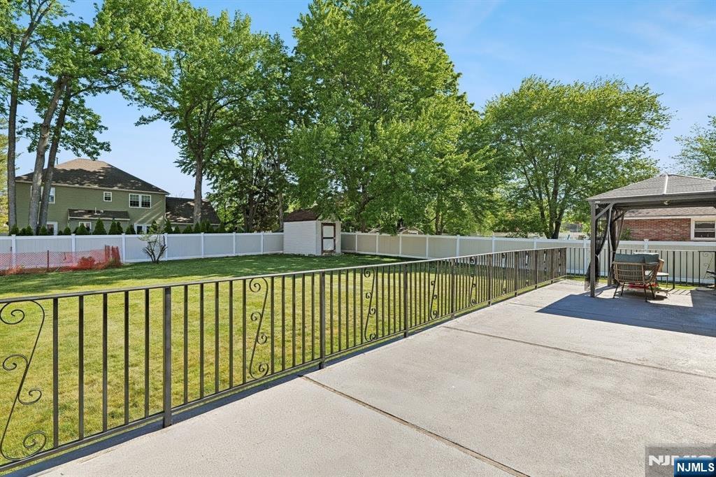 16 Cutter Avenue Edison, NJ 08820 - Photo 16 of 22