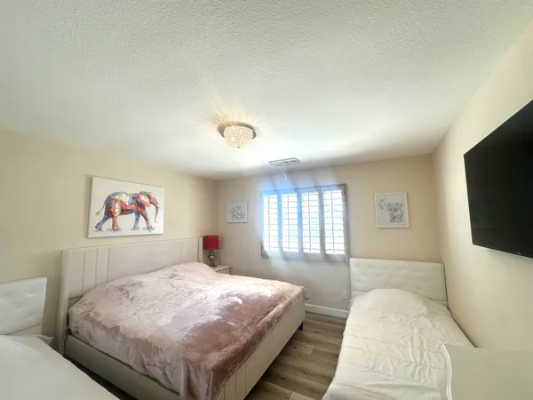 $6,500 | 76961 Sheffield Court, Palm Desert, CA 92211