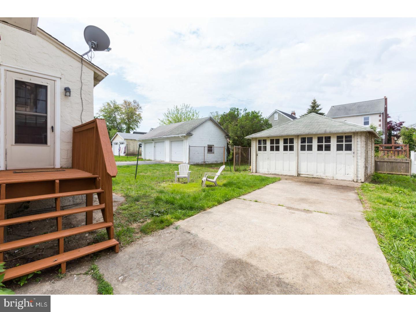 160 Upland Road Havertown, PA 19083 - Photo 4 of 25 Garage