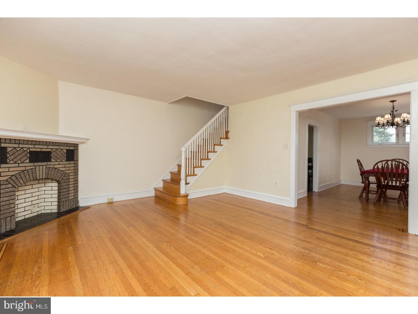 160 Upland Road Havertown, PA 19083 - Photo 6 of 25 Living Room