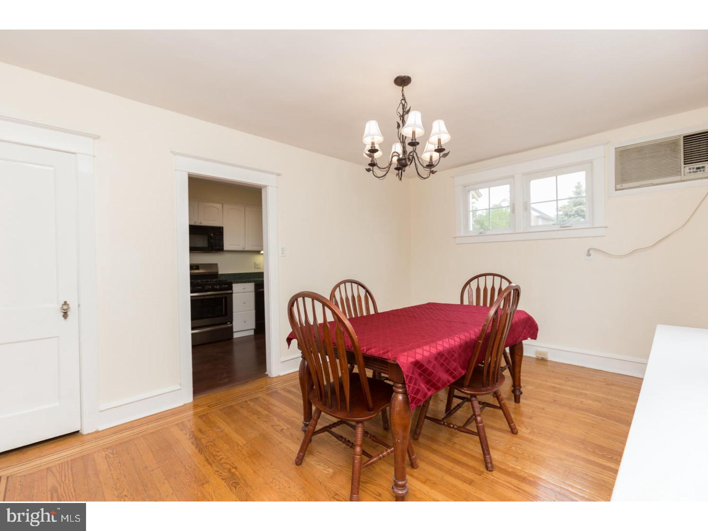 160 Upland Road Havertown, PA 19083 - Photo 9 of 25 Dining Room