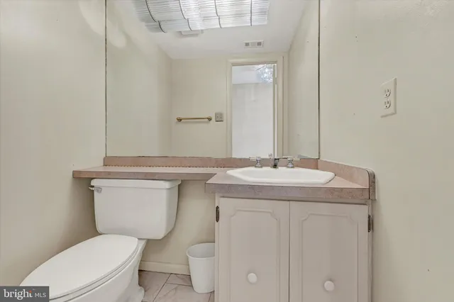 $250,000 | 25 Tanner Court, Unit H, Baltimore, MD 21208