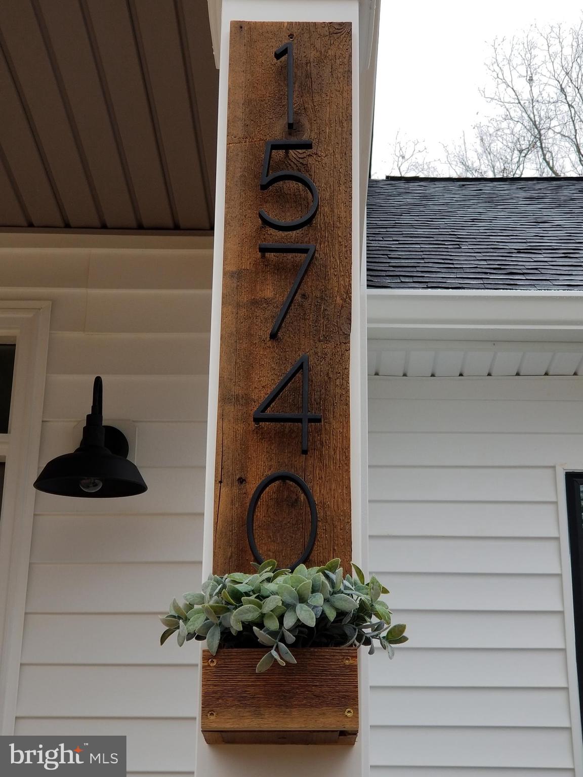 15740 Auburn Road Culpeper, VA 22701 - Photo 15 of 16 A planter to welcome you