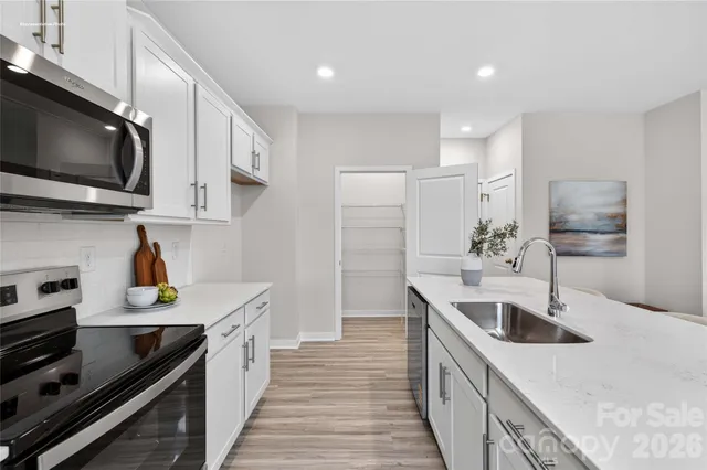 $381,090 | 760 14th Ave Court Northeast, Hickory, NC 28601