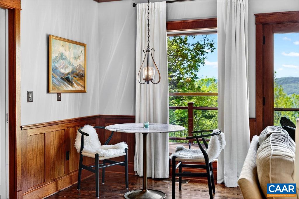 1059 Bryant Mountain Road Roseland, VA 22967 - Photo 13 of 58