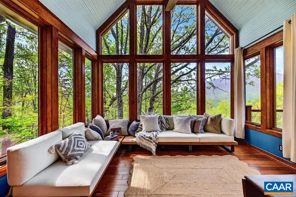 $1,450,000 | 1059 Bryant Mountain Road, Roseland, VA 22967