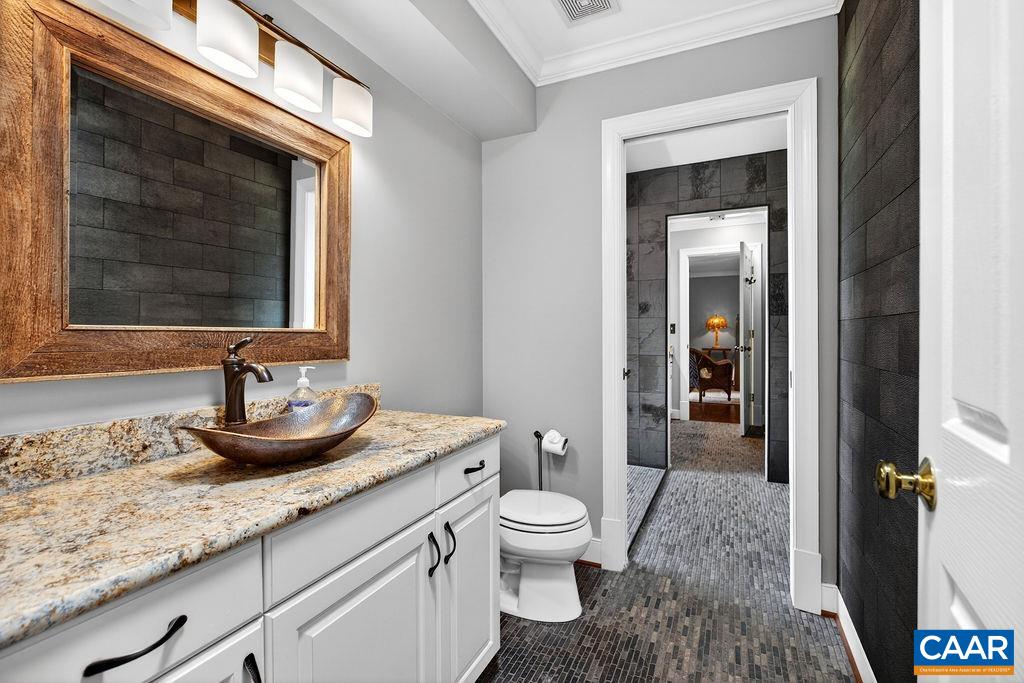 1059 Bryant Mountain Road Roseland, VA 22967 - Photo 30 of 58