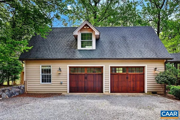 $1,450,000 | 1059 Bryant Mountain Road, Roseland, VA 22967