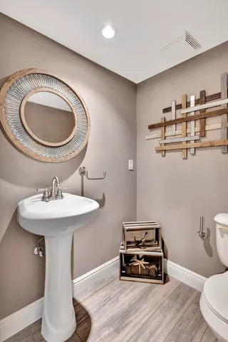 $649,000 | 3000 North Ocean Drive, Unit 17B, Singer Island, FL 33404