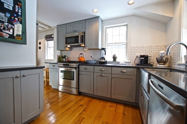 4 Orne Street, Unit 2 Marblehead, MA 01945 - Photo 5 of 15