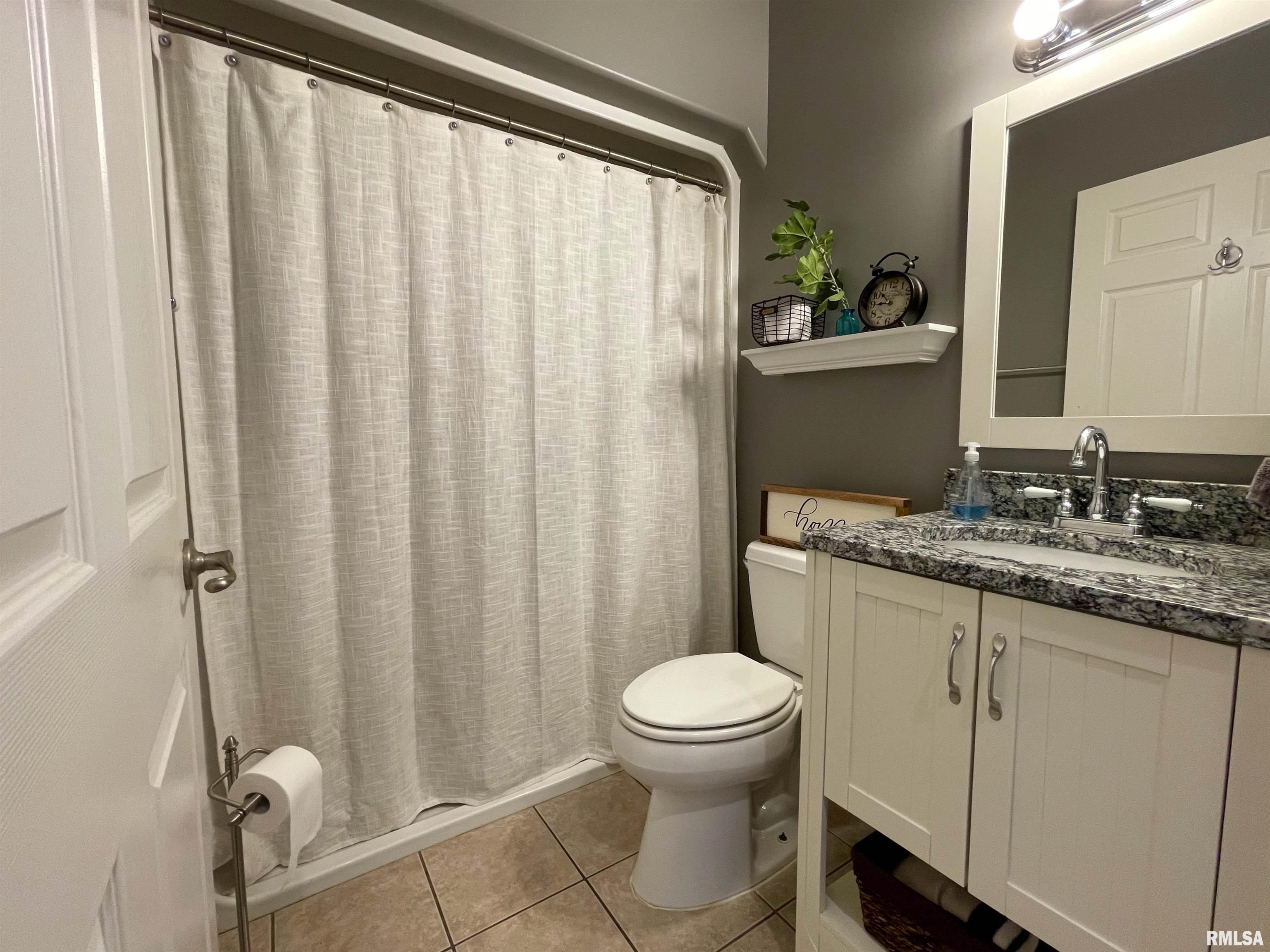 422 Bainbridge Road Marion, IL 62959 - Photo 20 of 28 Gallery Image 20