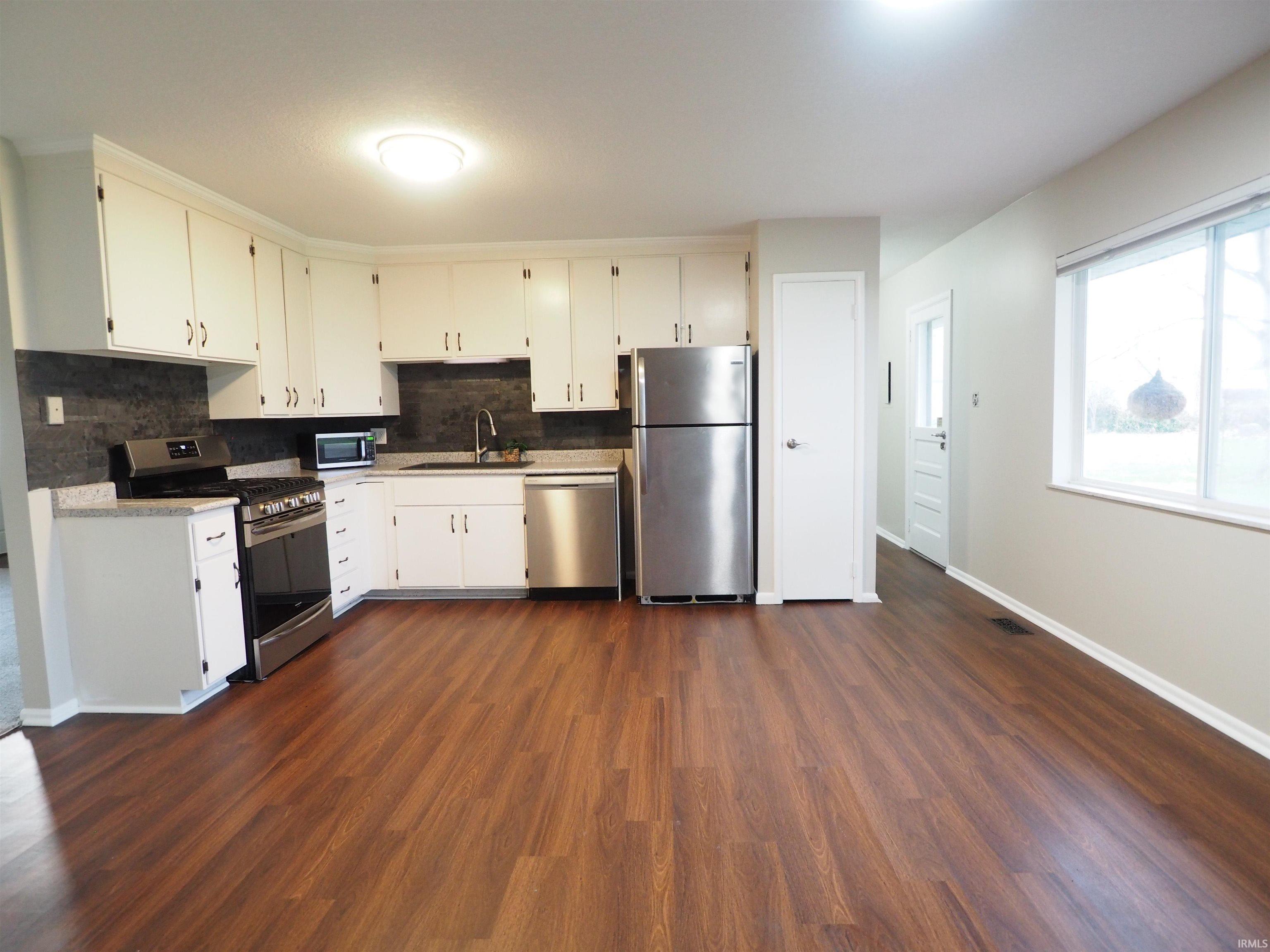 6708 Raintree Road Fort Wayne, IN 46825 - Photo 11 of 29