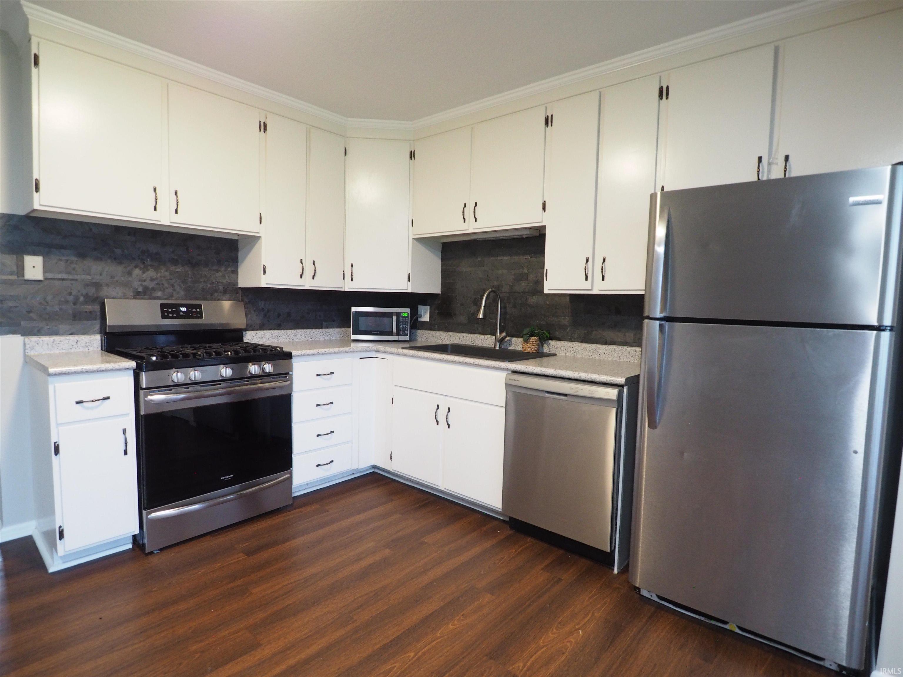 6708 Raintree Road Fort Wayne, IN 46825 - Photo 9 of 29