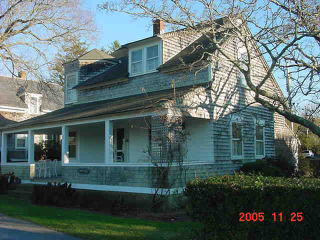 2 Beach Street Edgartown, MA 02539 - Photo 1 of 1 http://d1qzqeyxiitrap.cloudfront.net/photos/27792/cdc7d9fe.jpg