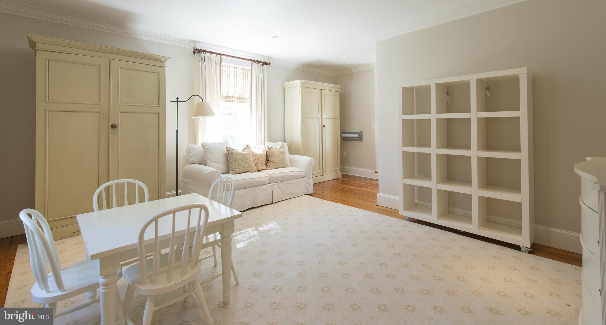 6222 Berkeley Road Alexandria, VA 22307 - Photo 23 of 29 Interior (General)