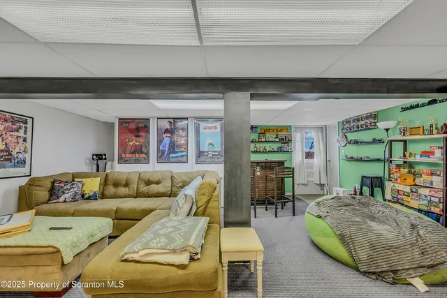 $495,000 | 112 Woodside Drive, Clarks Summit, PA 18411