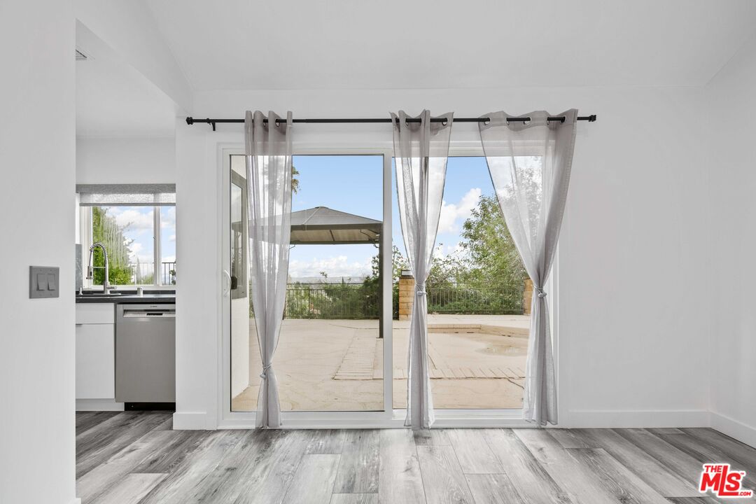 18542 Dylan Street Porter Ranch, CA 91326 - Photo 14 of 36