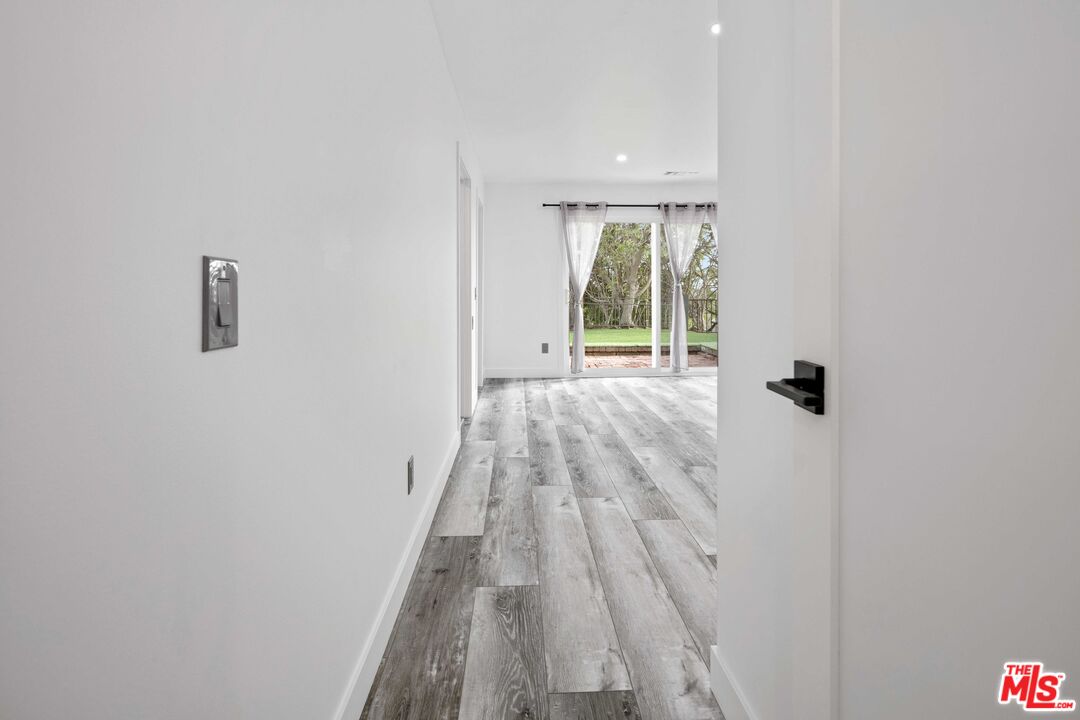 18542 Dylan Street Porter Ranch, CA 91326 - Photo 23 of 36