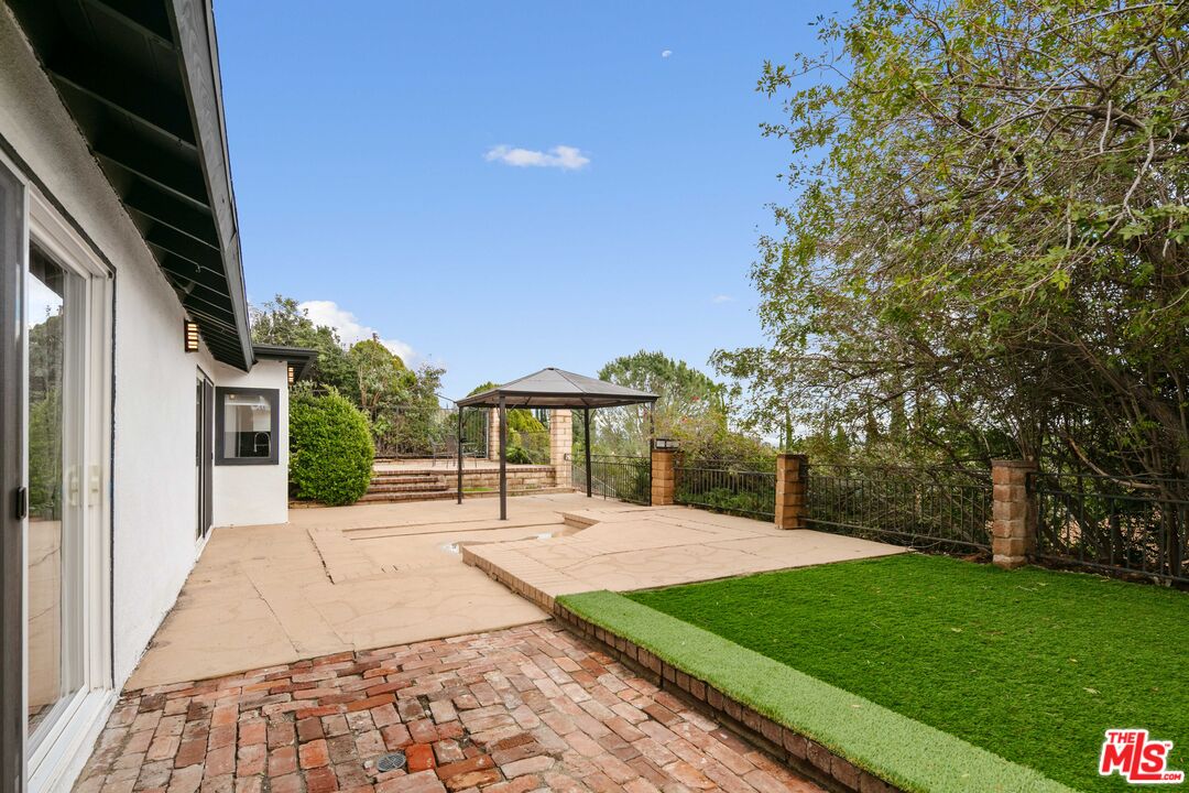 18542 Dylan Street Porter Ranch, CA 91326 - Photo 30 of 36