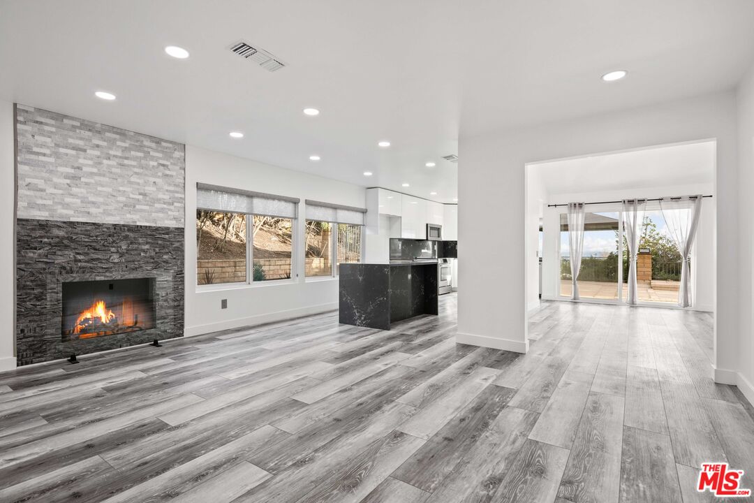 18542 Dylan Street Porter Ranch, CA 91326 - Photo 7 of 36