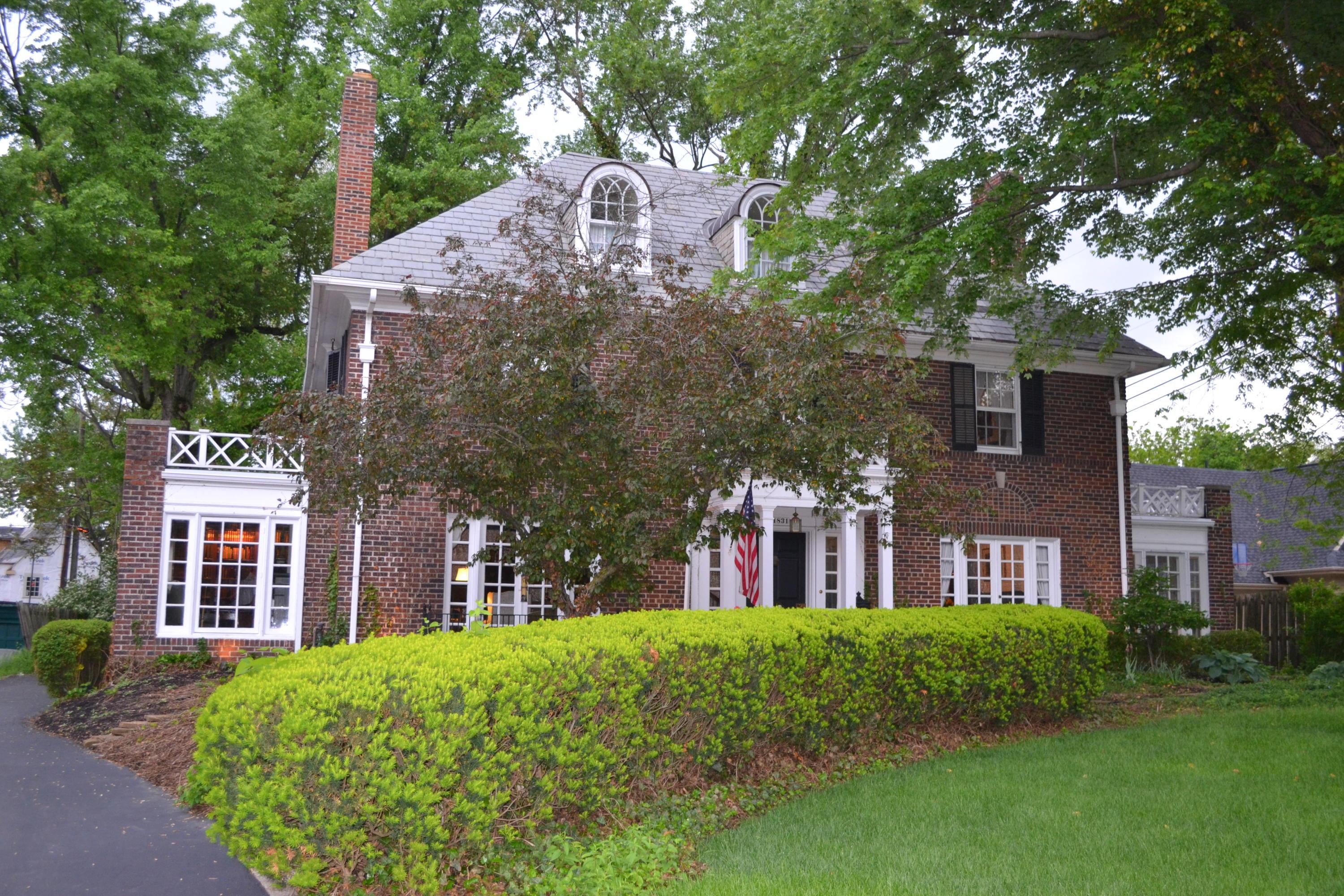 1831 Roxbury Road Columbus, OH 43212 - Photo 1 of 30