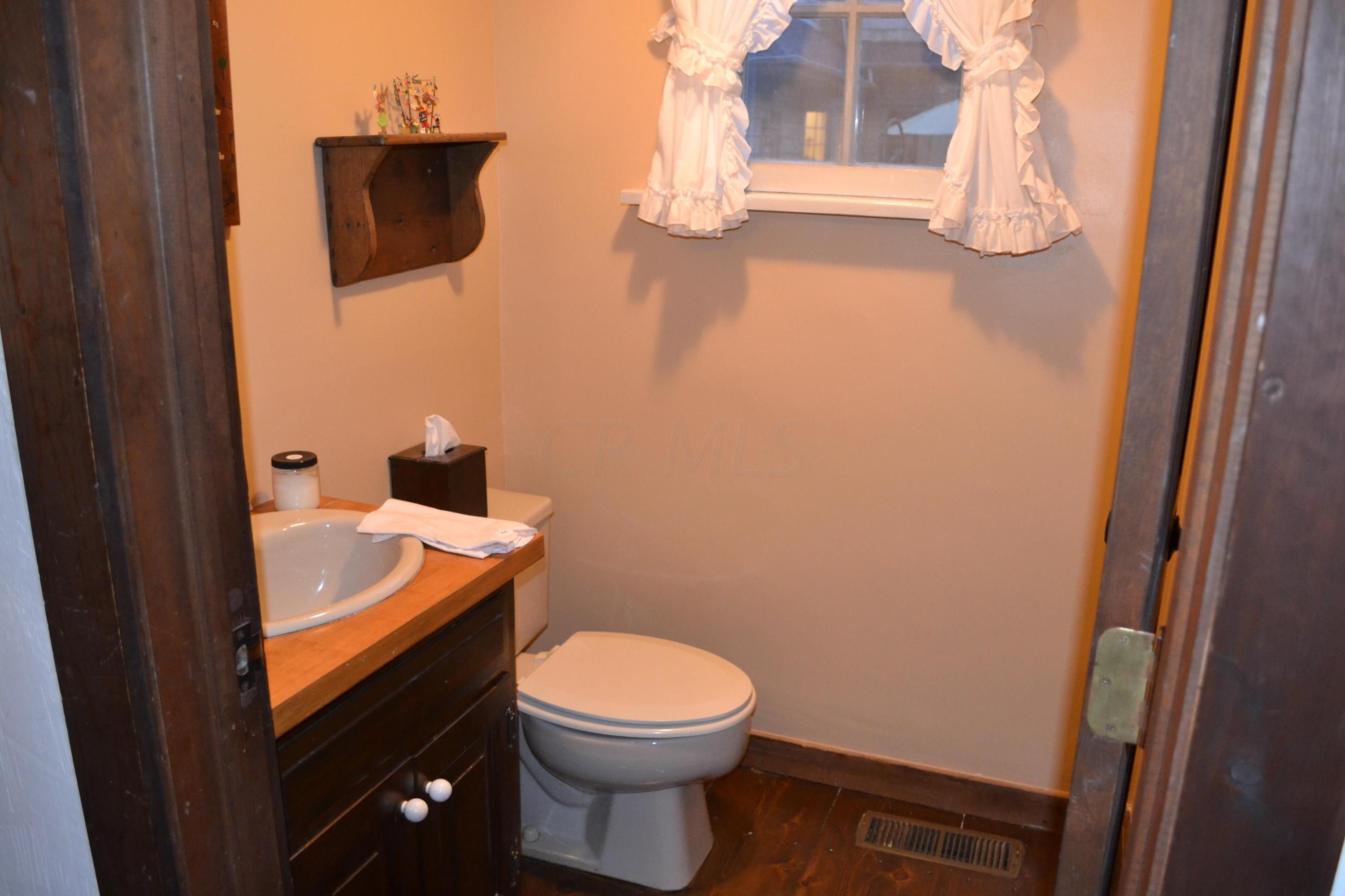 1831 Roxbury Road Columbus, OH 43212 - Photo 11 of 30