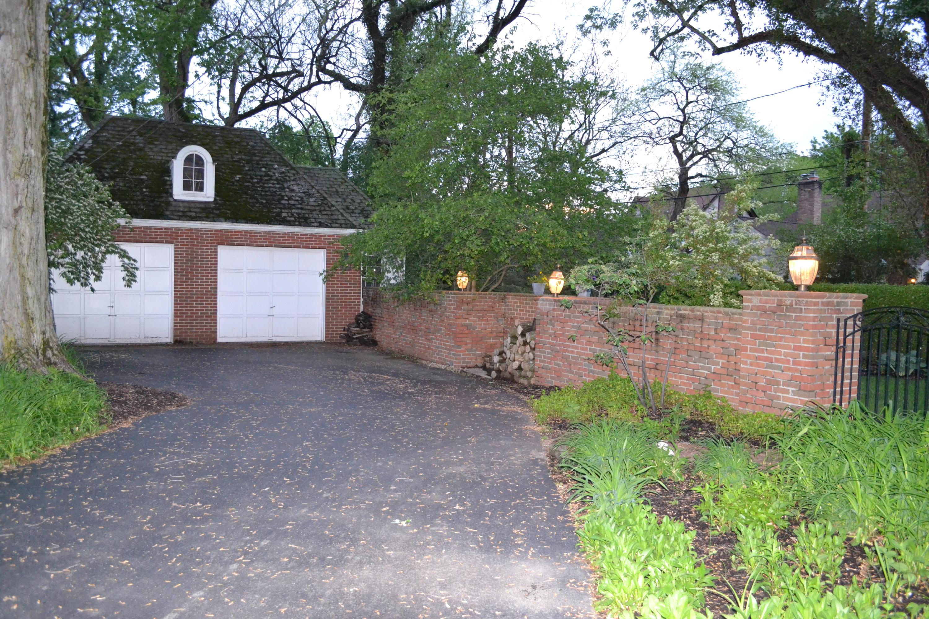 1831 Roxbury Road Columbus, OH 43212 - Photo 29 of 30
