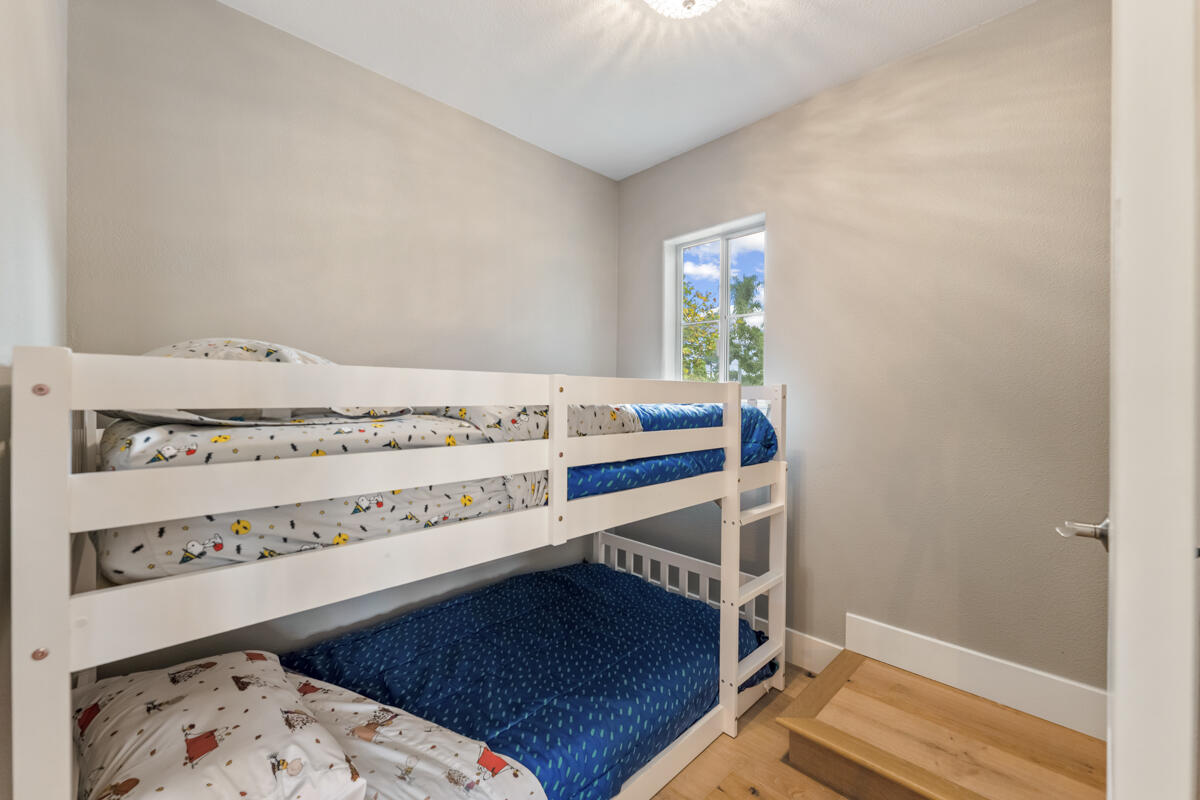 200 Oak View Lane Santa Barbara, CA 93111 - Photo 24 of 32 _ROY8665