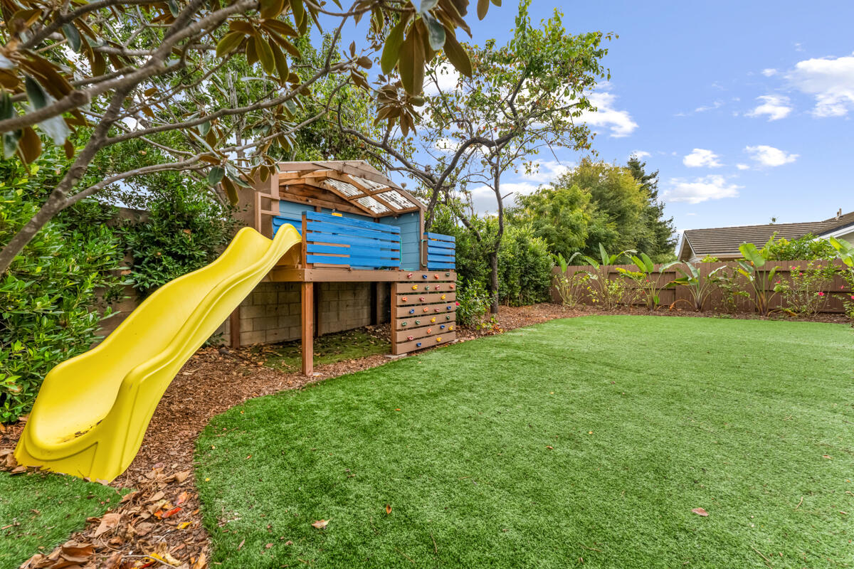 200 Oak View Lane Santa Barbara, CA 93111 - Photo 29 of 32 _ROY8800