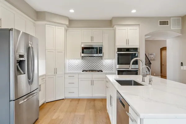 $10,000 | 200 Oak View Lane, Santa Barbara, CA 93111