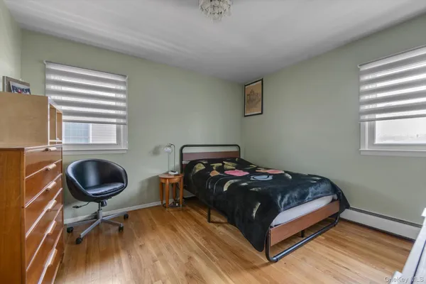 $2,100,000 | 700 Sherwood Street, Valley Stream, NY 11581