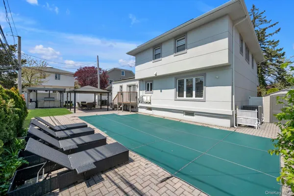 $2,100,000 | 700 Sherwood Street, Valley Stream, NY 11581