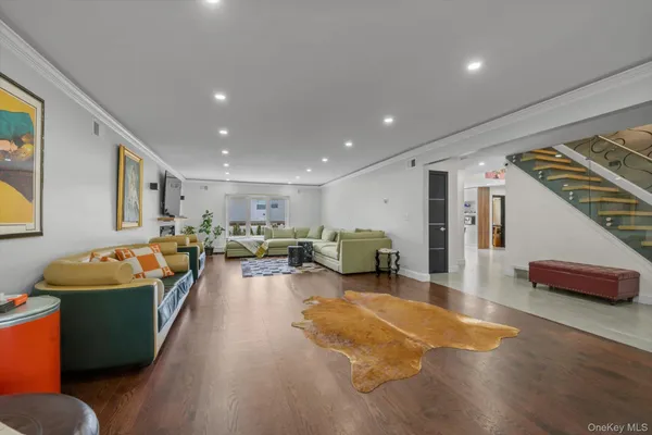 $2,100,000 | 700 Sherwood Street, Valley Stream, NY 11581