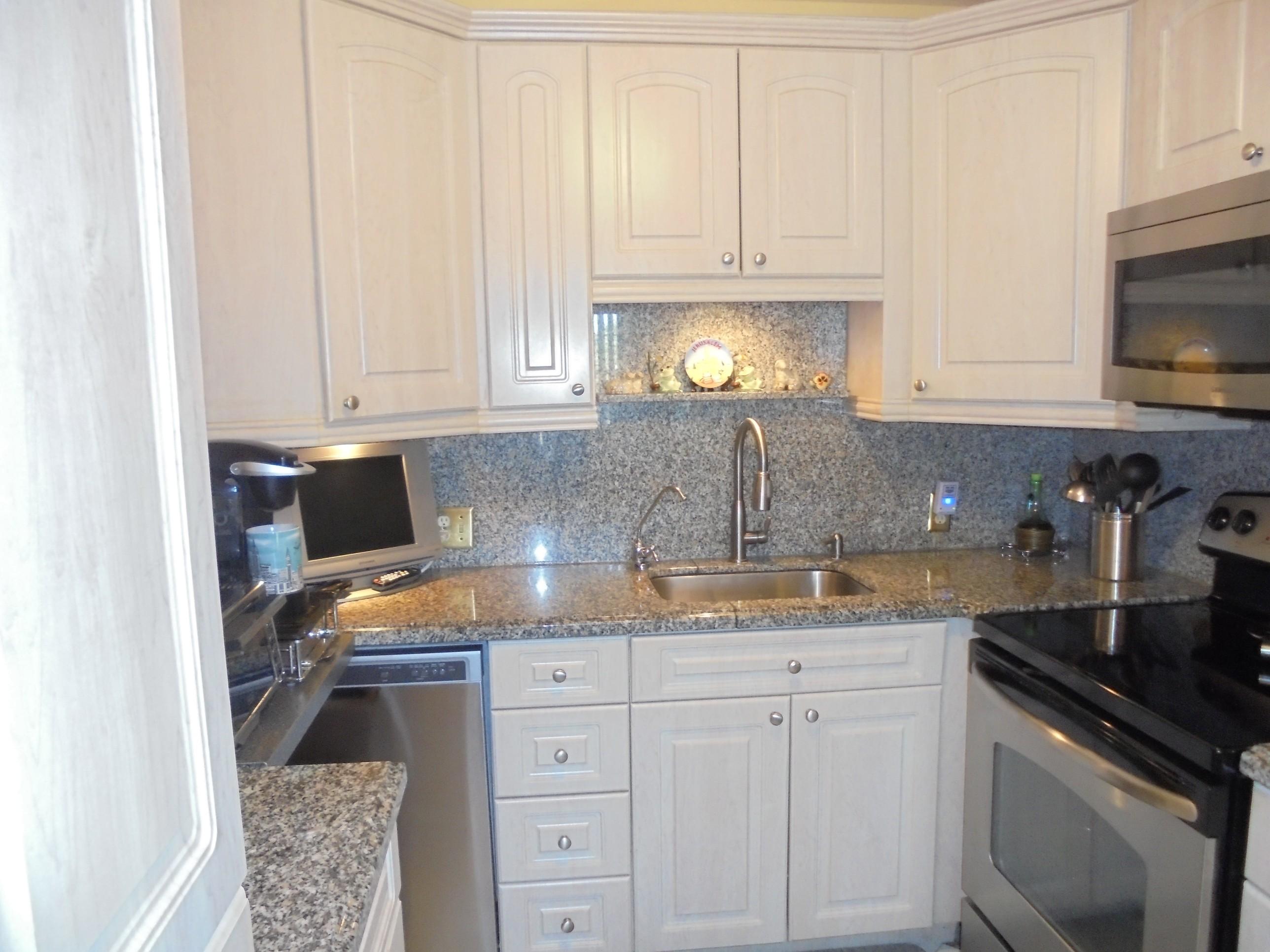 73 Preston F Boca Raton, FL 33434 - Photo 6 of 14 004