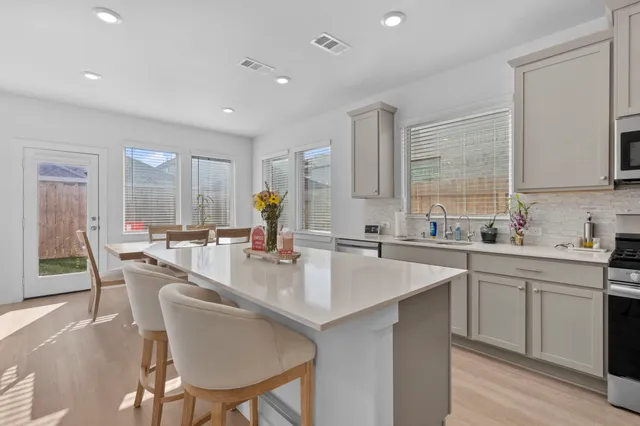 $2,000 | 17210 Pentland Hls Way, Hockley, TX 77447