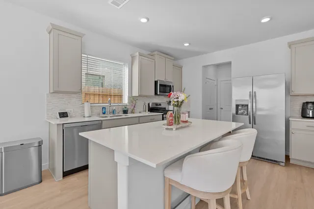 $2,000 | 17210 Pentland Hls Way, Hockley, TX 77447