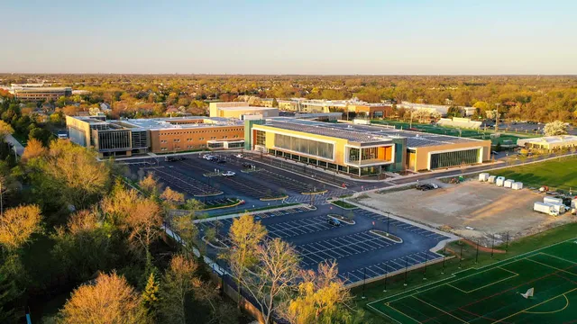 $419,990 | 553 Yosemite Way, Mundelein, IL 60060