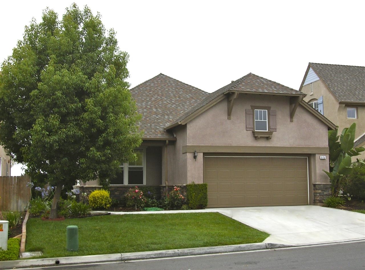 515 Poets Square Fallbrook, CA 92028 - Photo 1 of 14