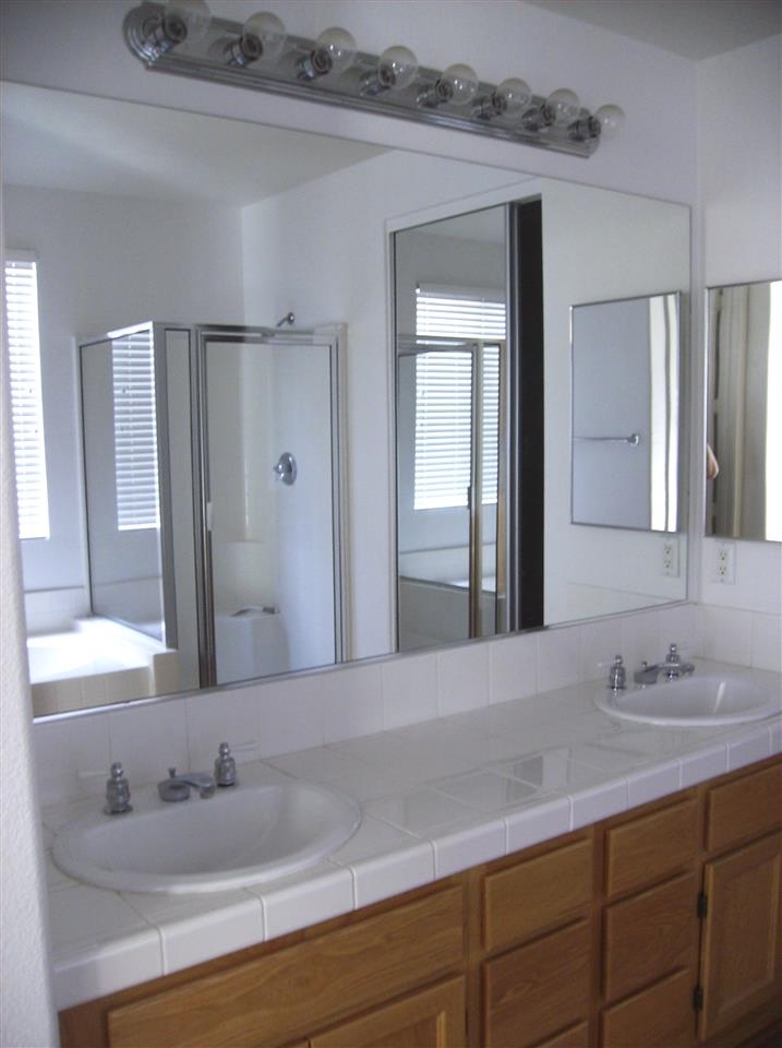 515 Poets Square Fallbrook, CA 92028 - Photo 10 of 14